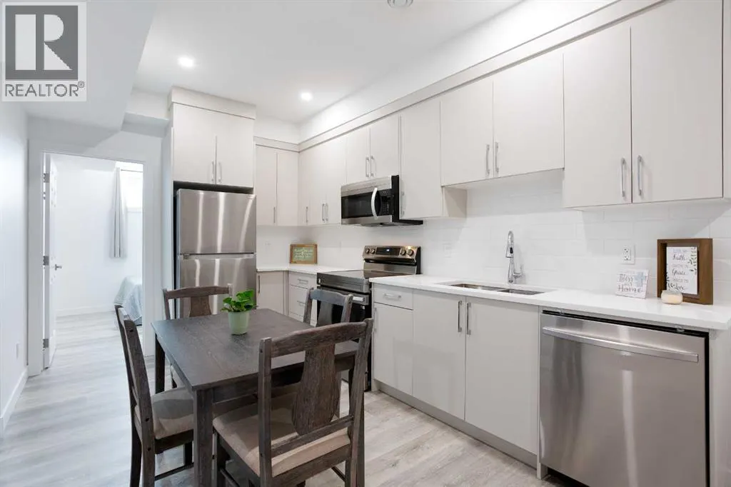 80 Belvedere Park SE