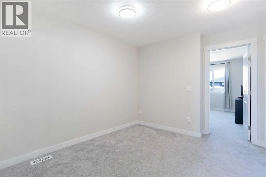 80 Belvedere Park SE