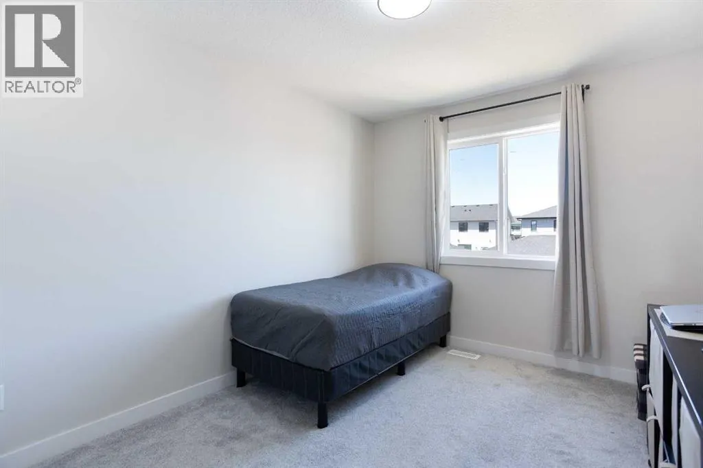 80 Belvedere Park SE