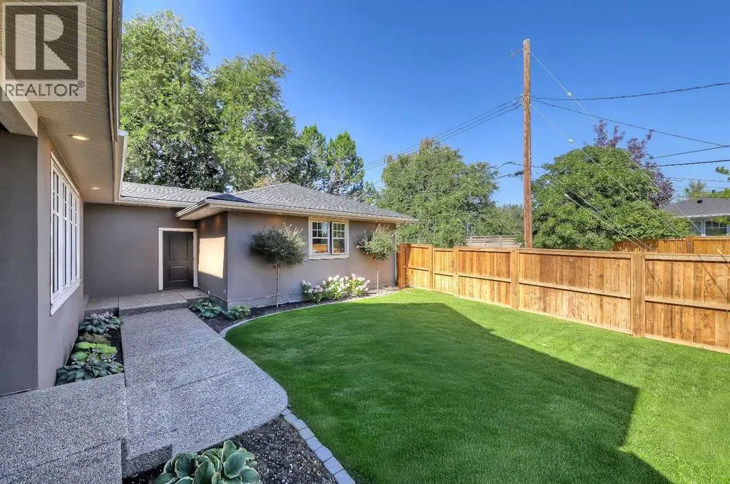 2 Granville Crescent SW