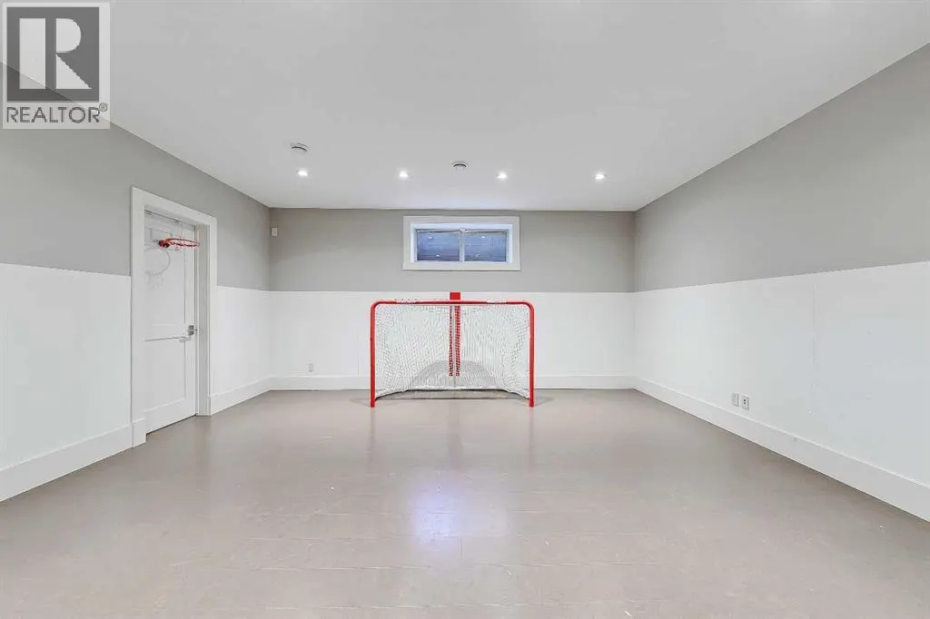 2 Granville Crescent SW