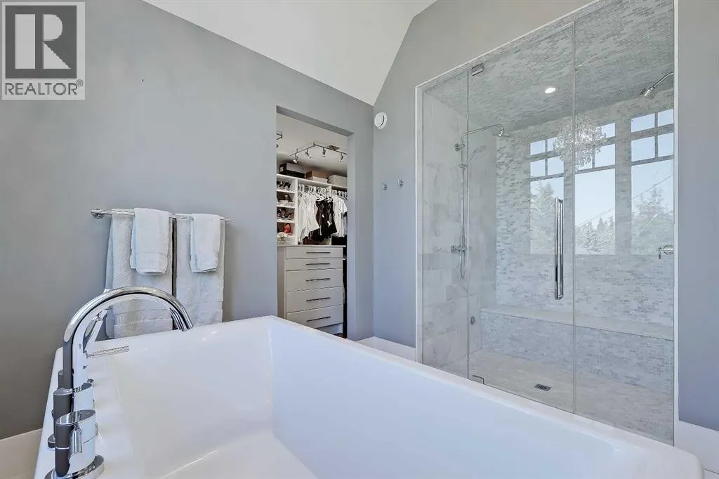 2 Granville Crescent SW