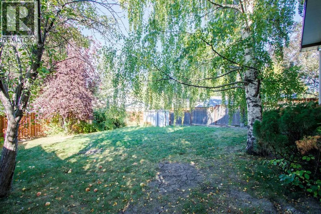 83 Brazeau Crescent SW