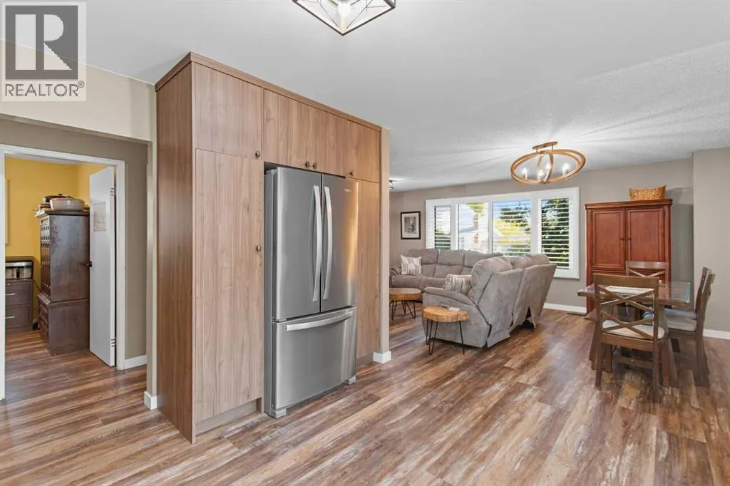 83 Brazeau Crescent SW