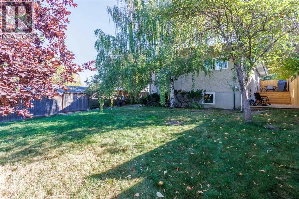 83 Brazeau Crescent SW