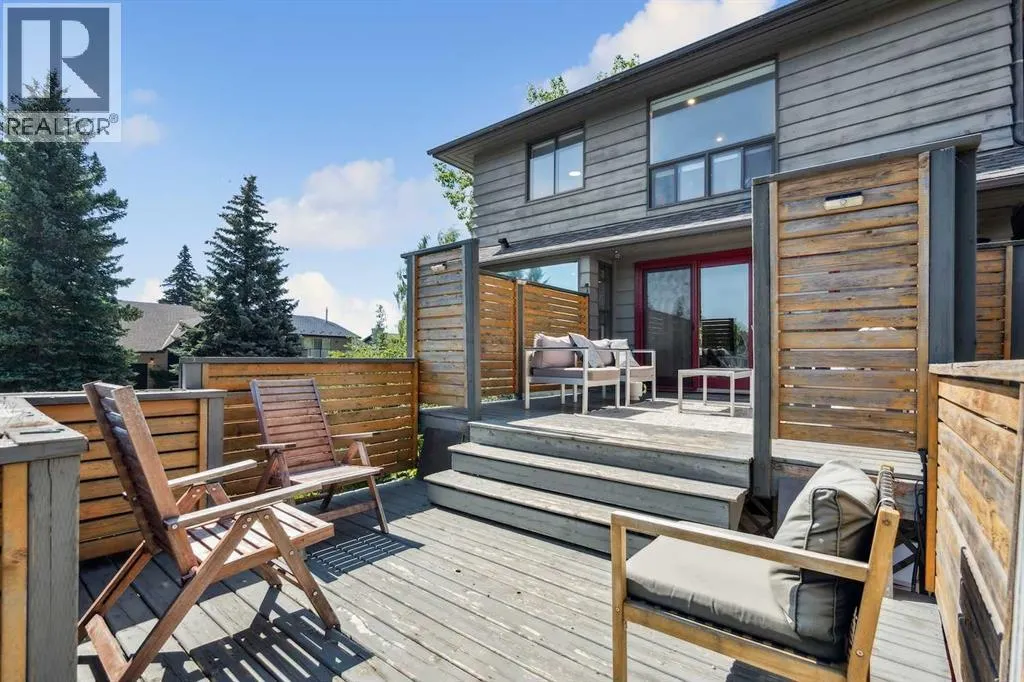 4 Coach Ridge Close SW