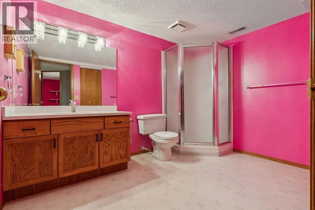 156 Edgevalley Circle NW