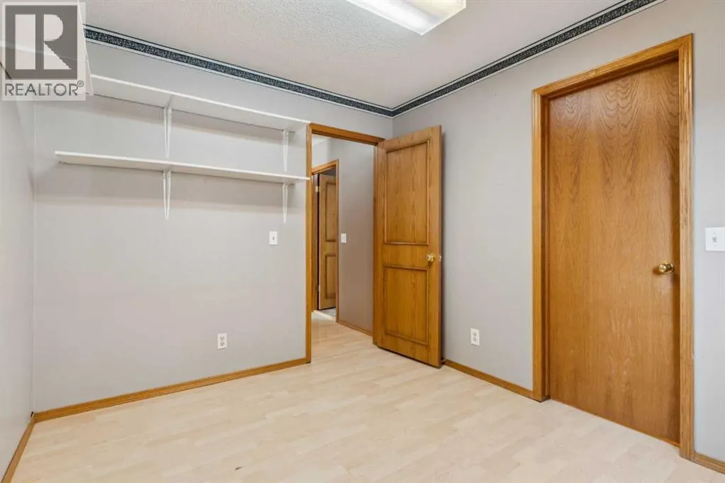156 Edgevalley Circle NW