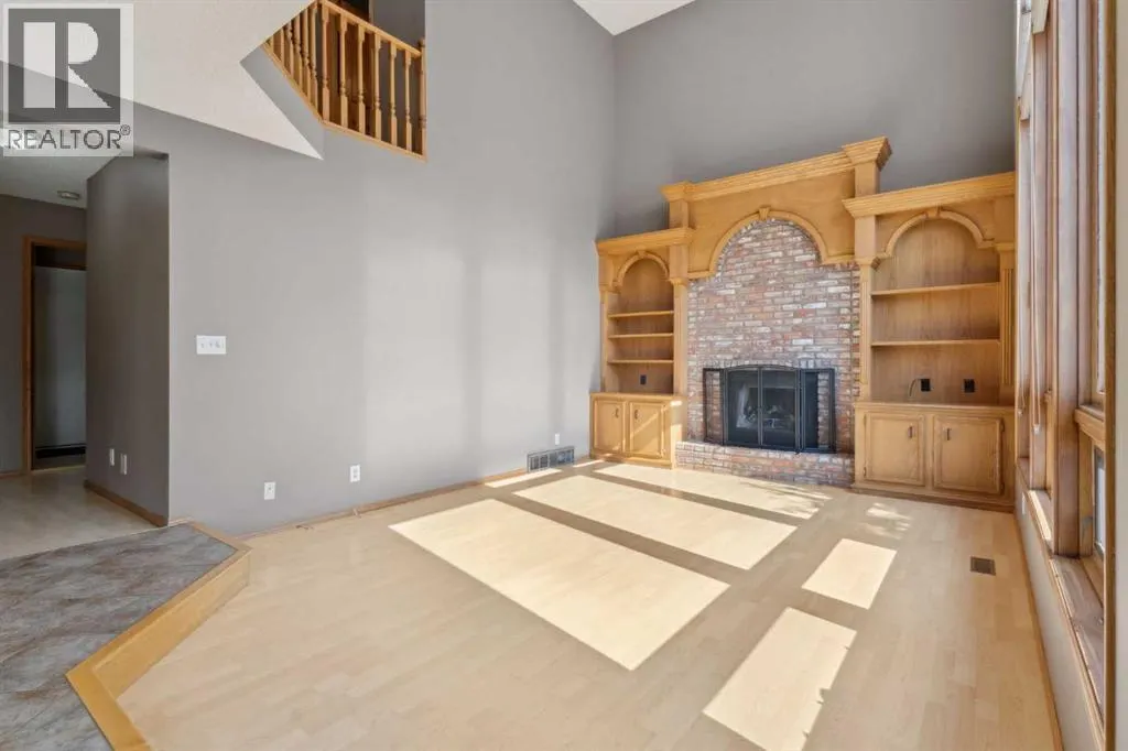 156 Edgevalley Circle NW