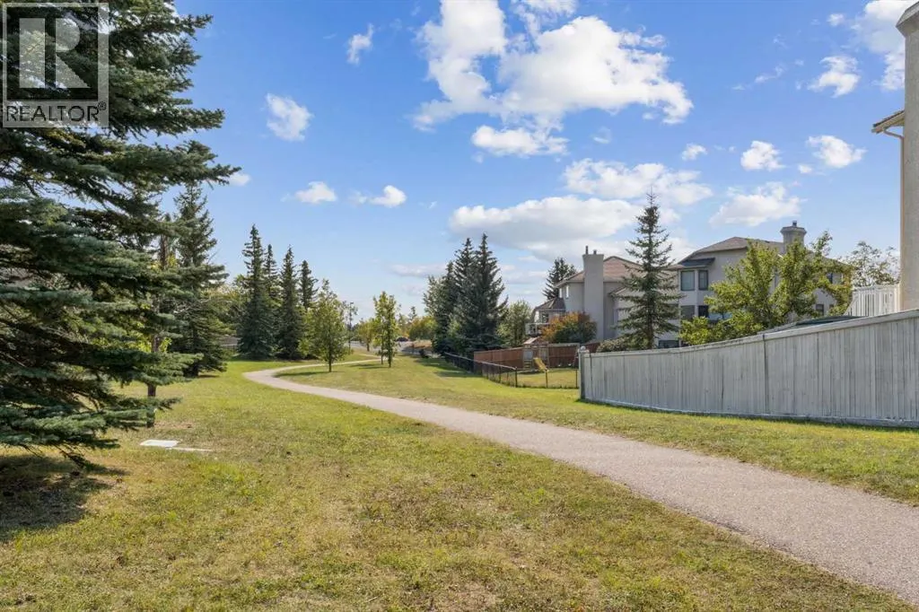 156 Edgevalley Circle NW