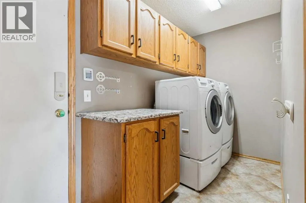 156 Edgevalley Circle NW