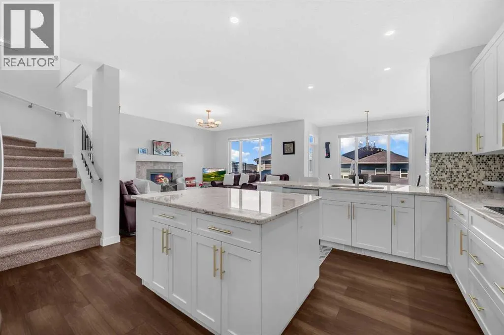 127 Ambleside Crescent NW