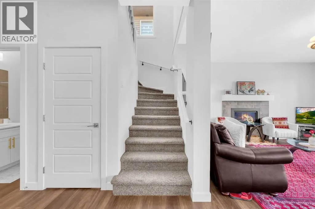 127 Ambleside Crescent NW
