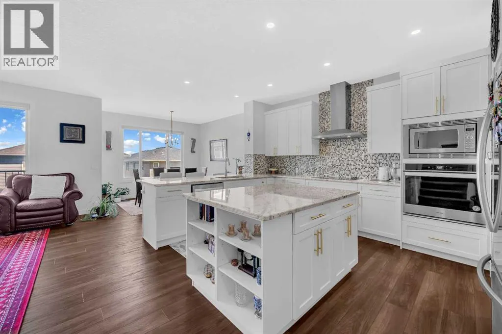 127 Ambleside Crescent NW