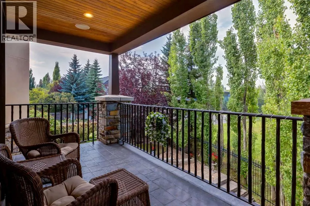 4 Aspen Ridge Bay SW