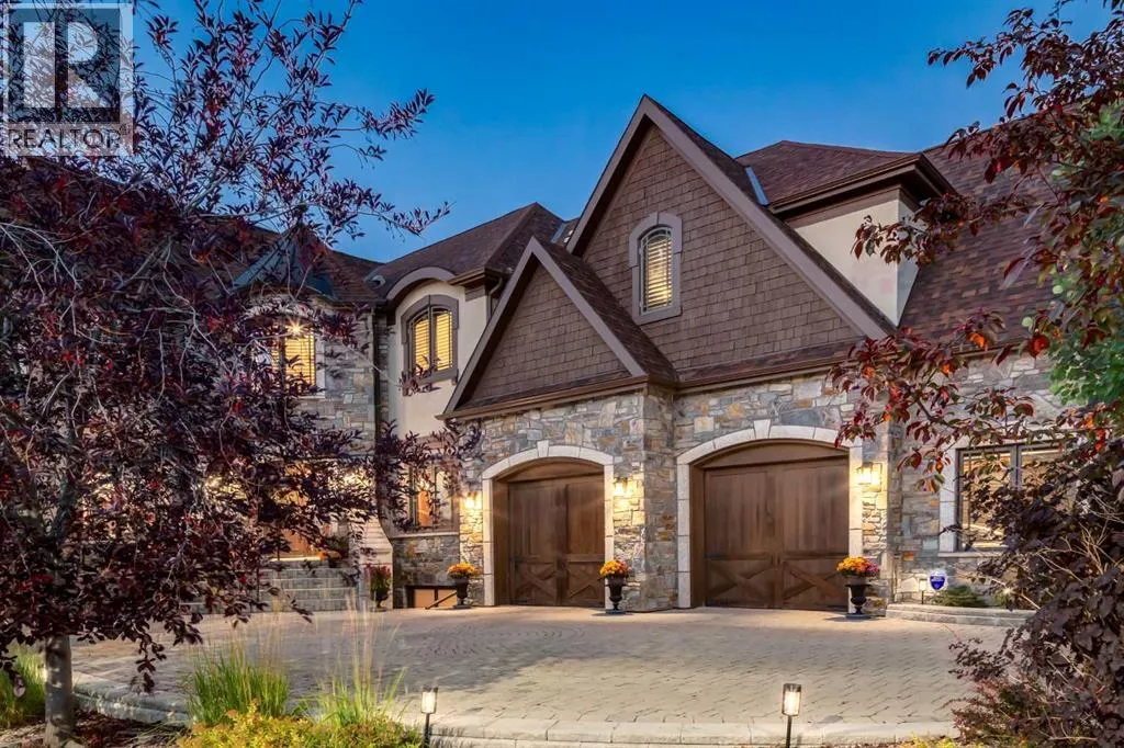 4 Aspen Ridge Bay SW