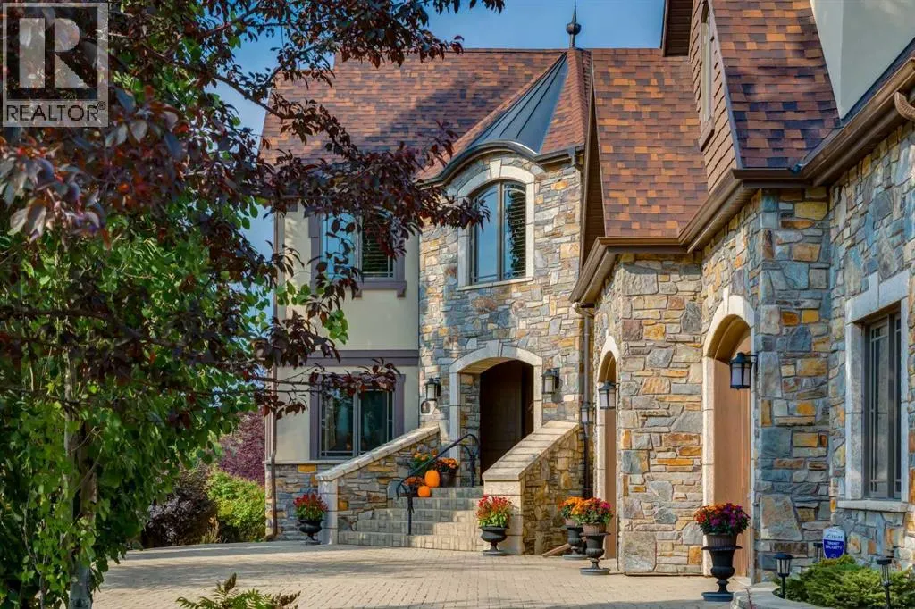 4 Aspen Ridge Bay SW