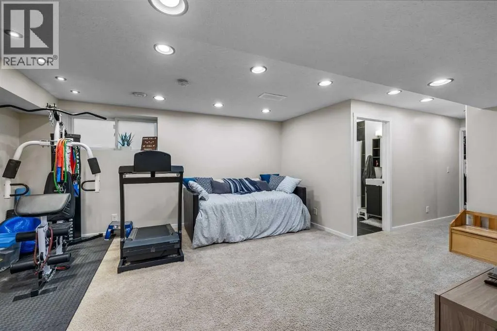 17 Cranford Place SE