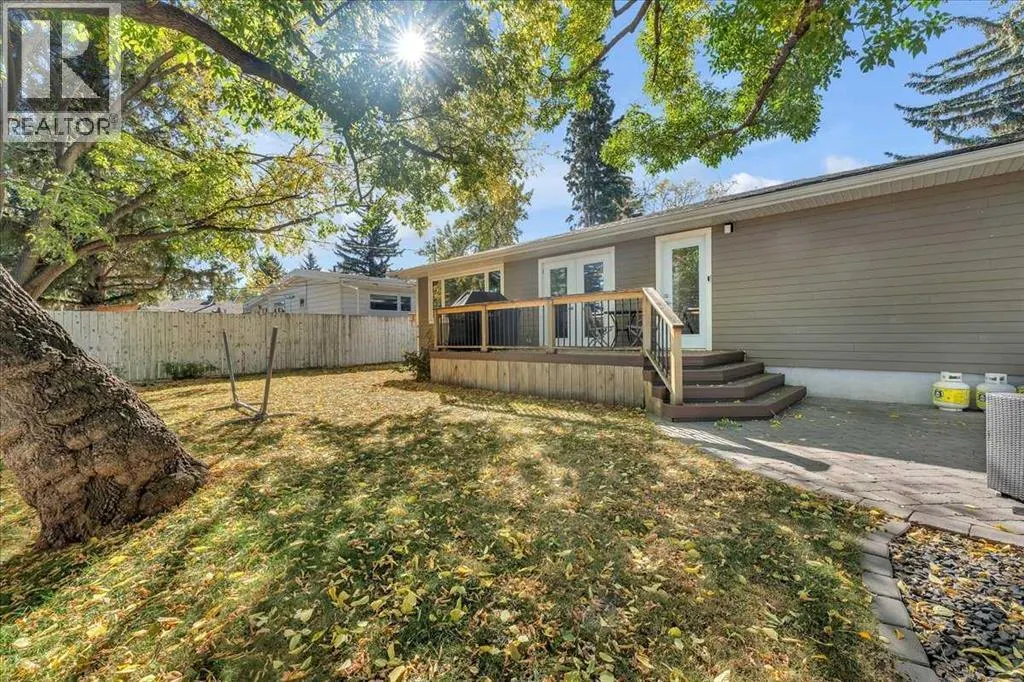 74 Walnut Drive SW