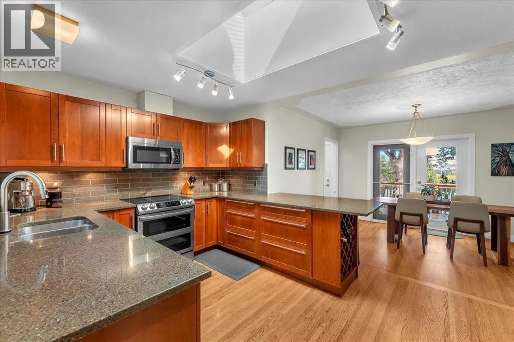 74 Walnut Drive SW
