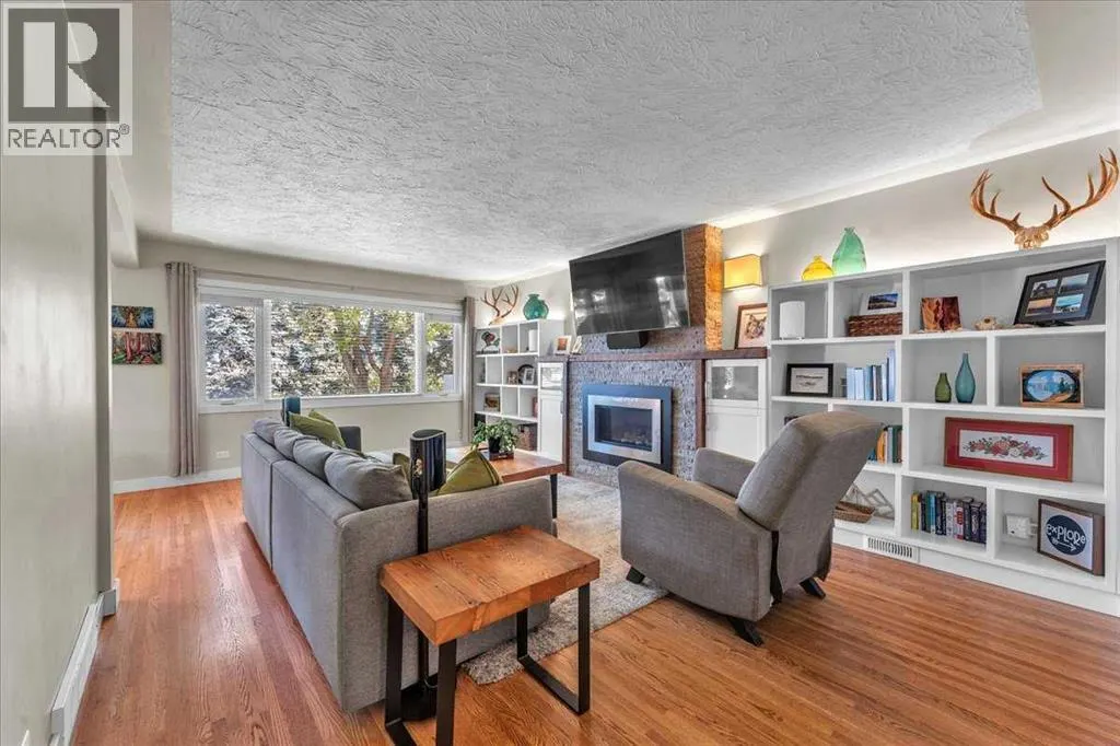 74 Walnut Drive SW