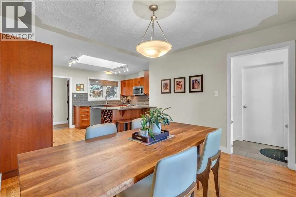 74 Walnut Drive SW