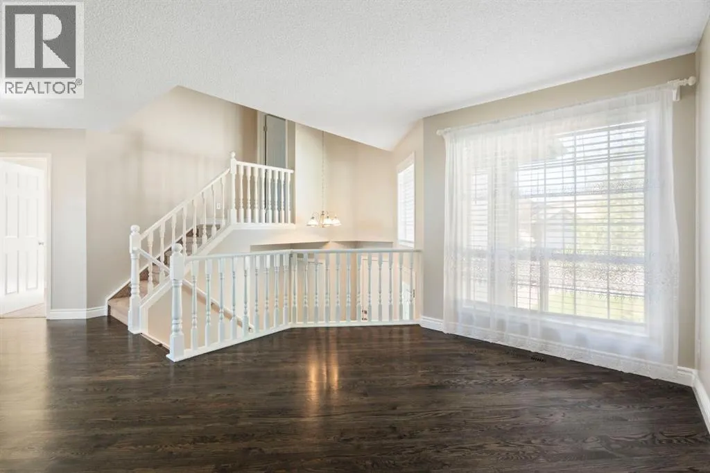 59 Panorama Hills Road NW