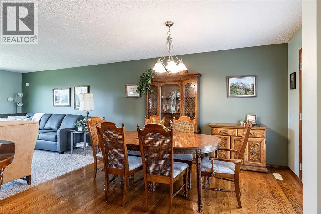 3 Ross Heights Green SE