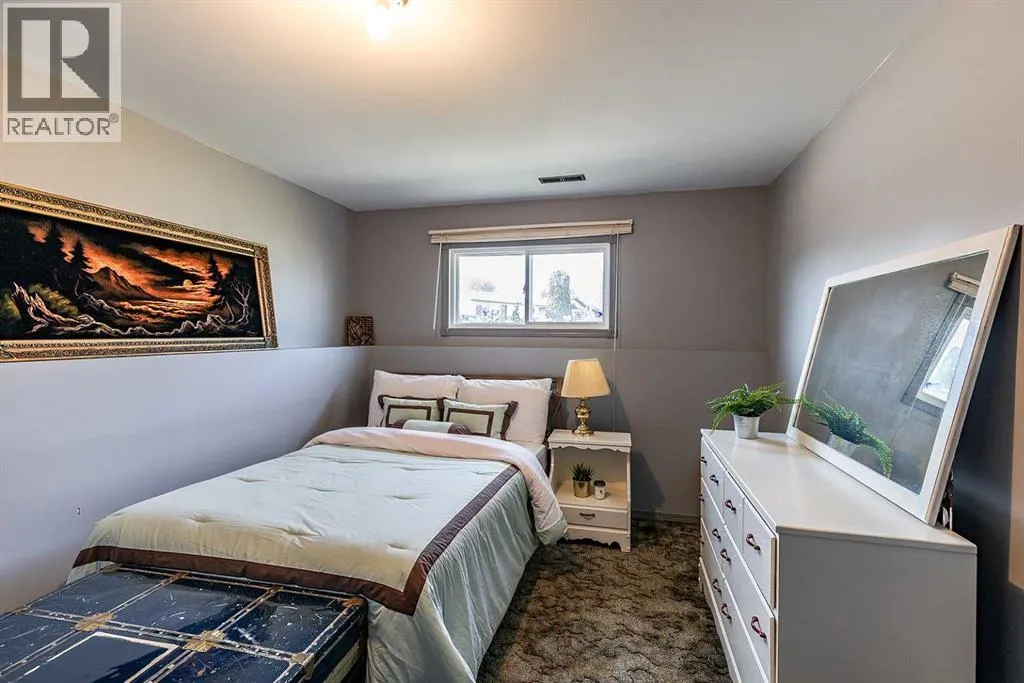 3 Ross Heights Green SE