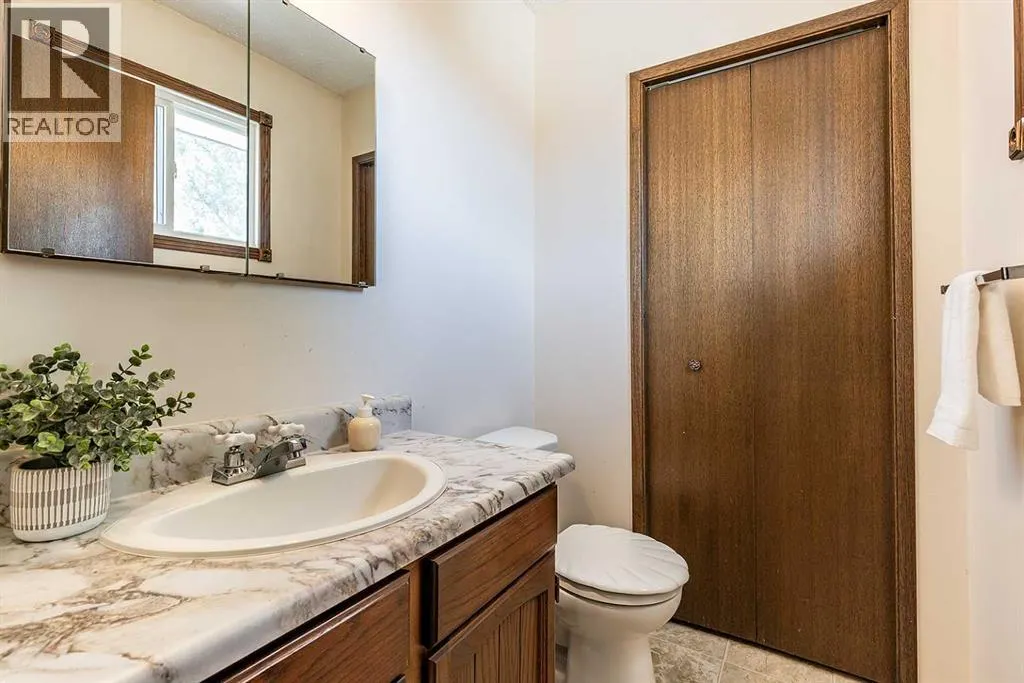 3 Ross Heights Green SE