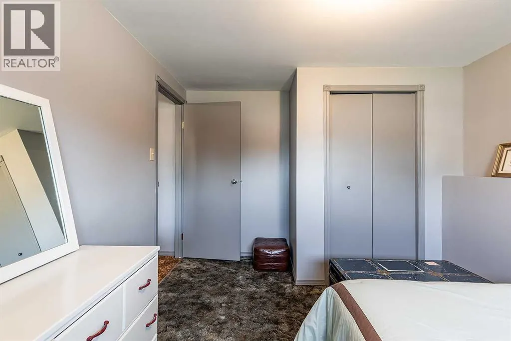 3 Ross Heights Green SE