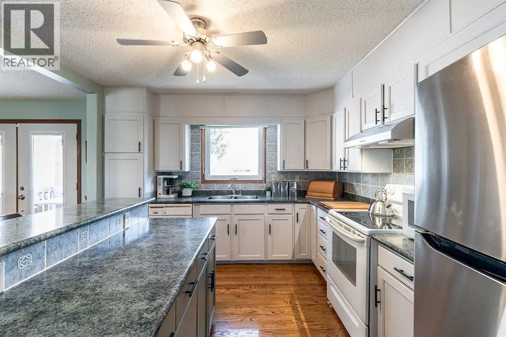 3 Ross Heights Green SE