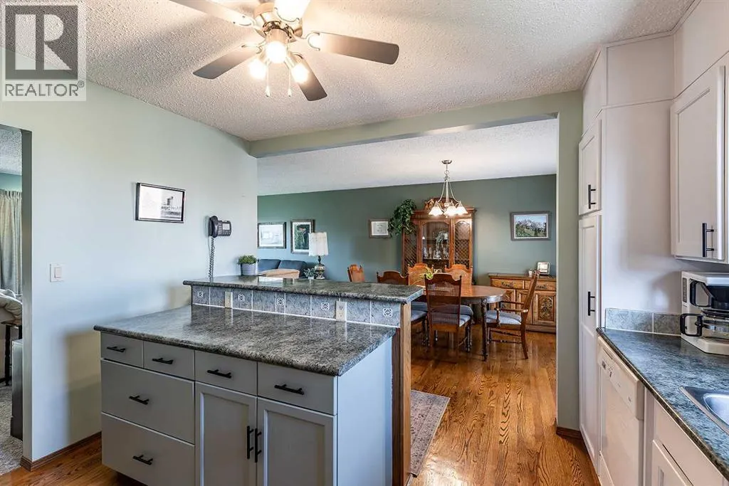 3 Ross Heights Green SE