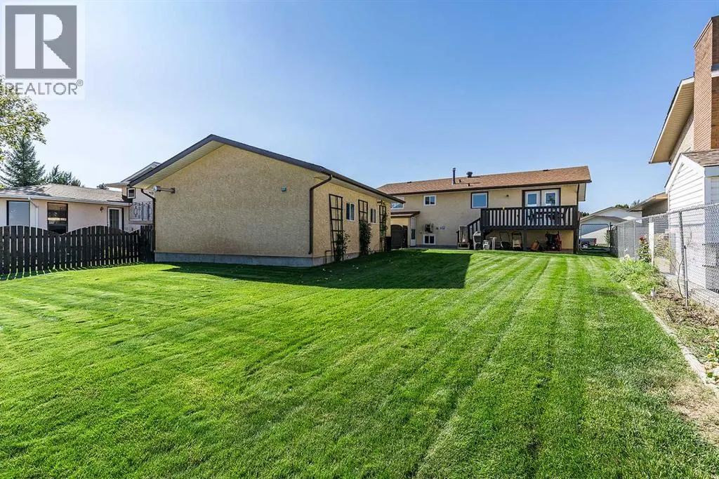 3 Ross Heights Green SE