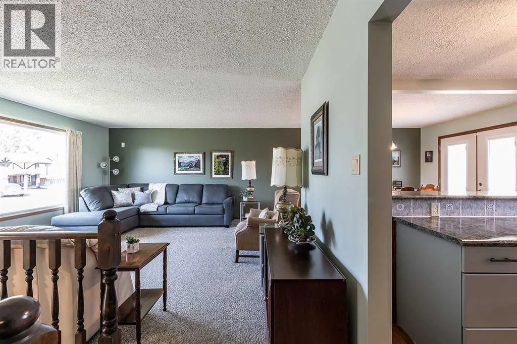 3 Ross Heights Green SE
