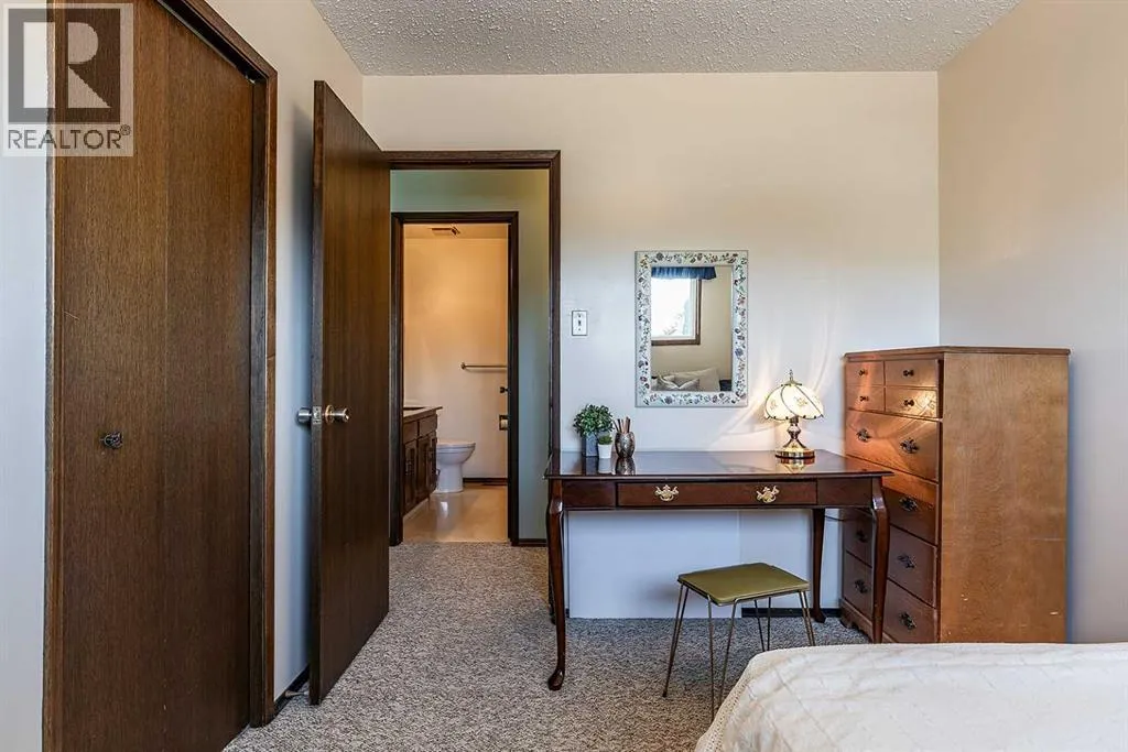 3 Ross Heights Green SE