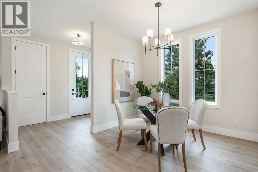 102 West Glen Crescent SW