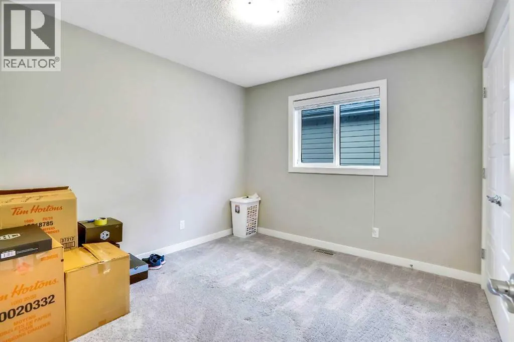 39 Redstone Road NE
