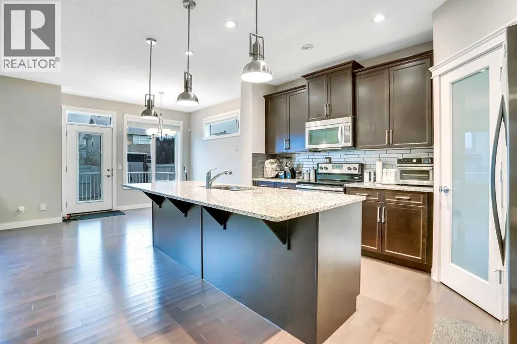 39 Redstone Road NE