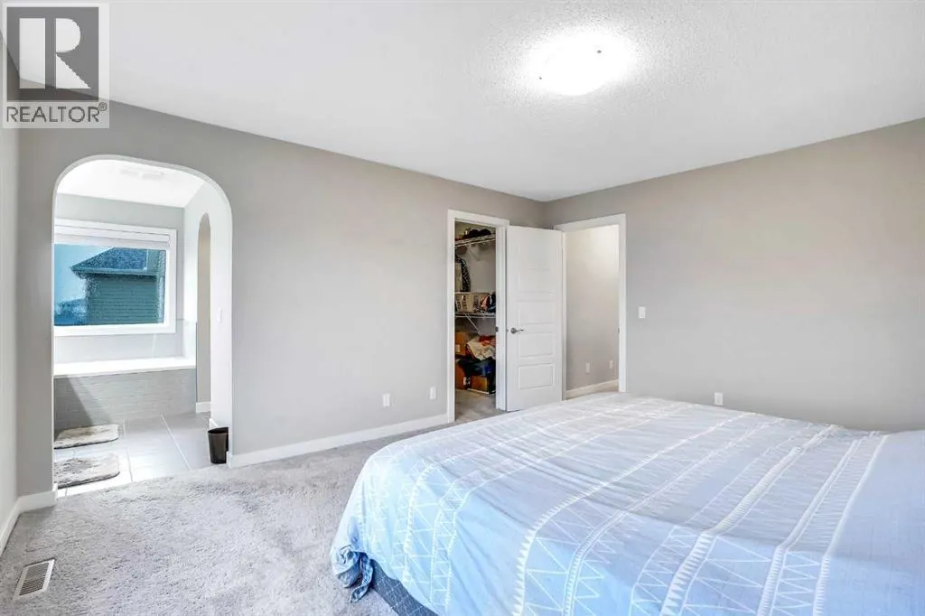 39 Redstone Road NE