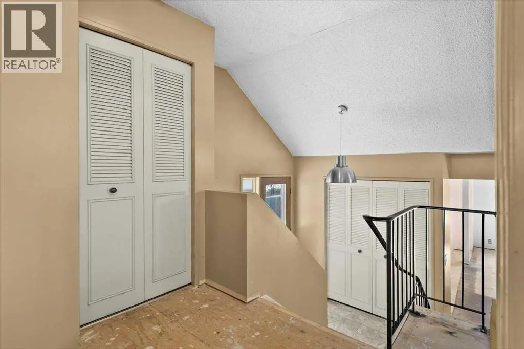 1060 Ranchview Road NW