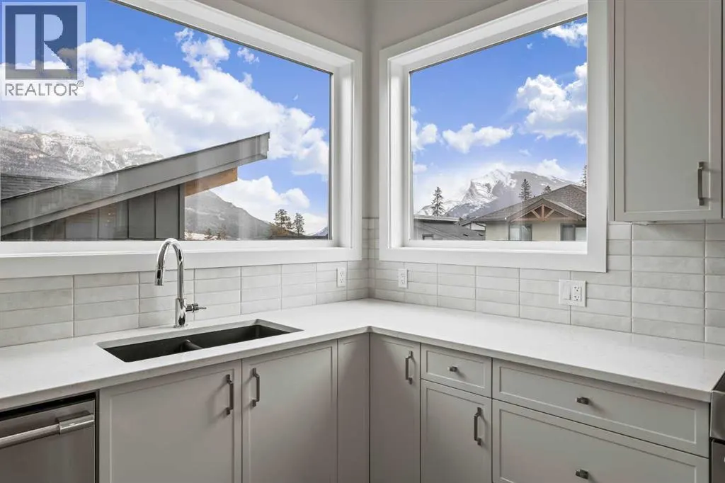 203J, 209 Stewart Creek Rise