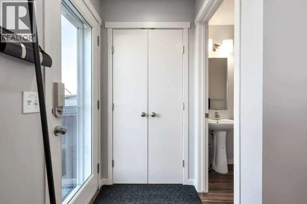 30 Copperpond Place SE