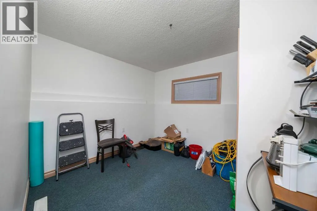 56 Martinwood Way NE