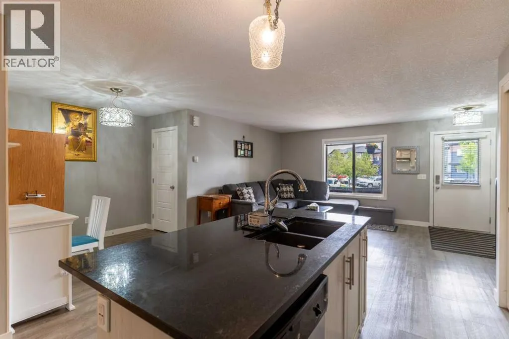 4103, 2781 chinook winds Drive SW
