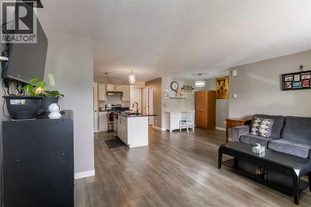4103, 2781 chinook winds Drive SW