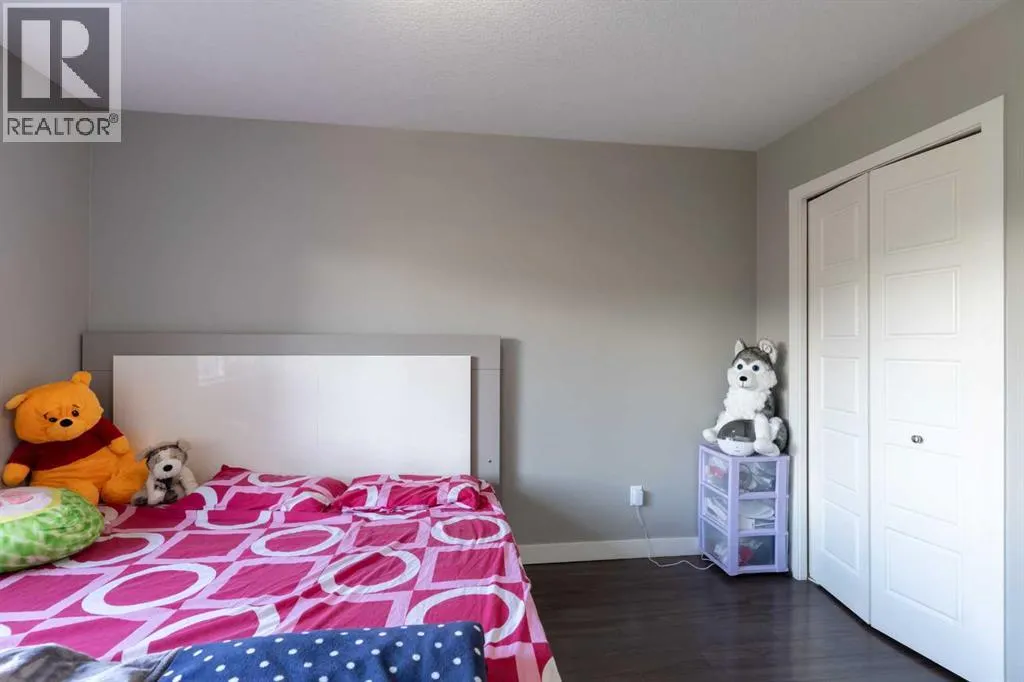 4103, 2781 chinook winds Drive SW