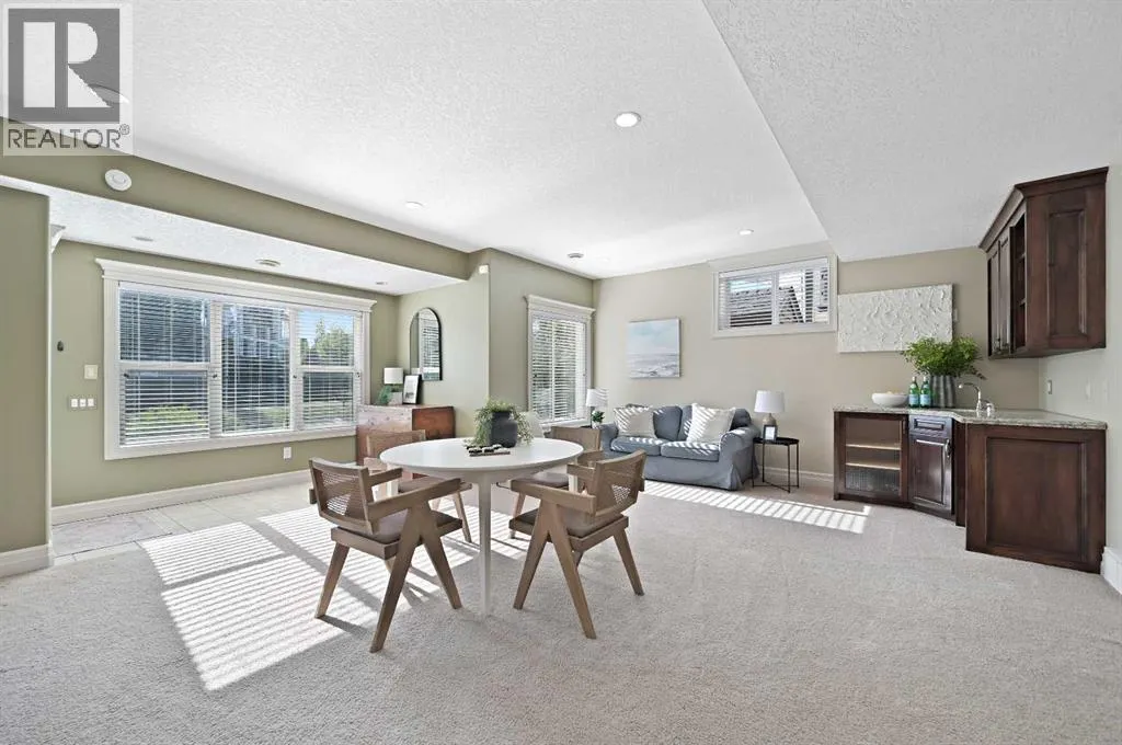 147 Coopers Hill SW