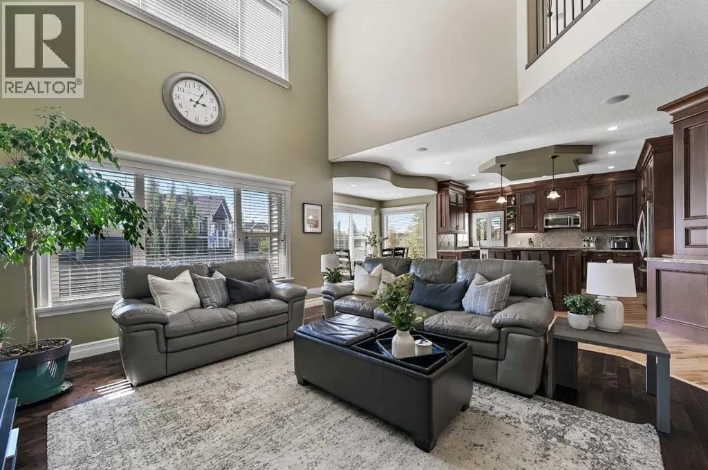 147 Coopers Hill SW