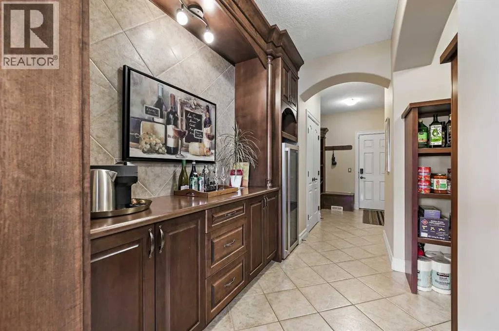 147 Coopers Hill SW